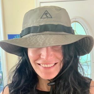 Catch & surf - never used Sun hat